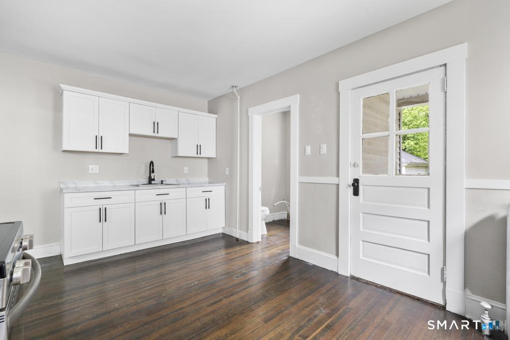 241 Oak Street Manchester CT 06040