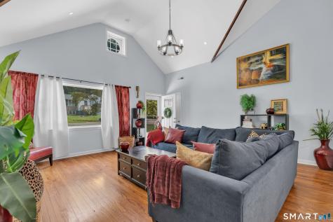 78 Highland Avenue East Haven CT 06512