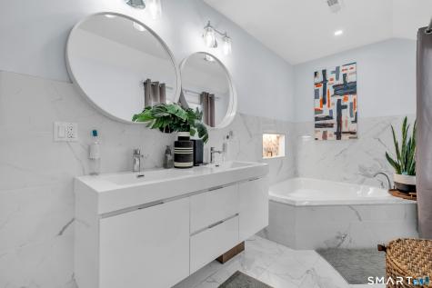 78 Highland Avenue East Haven CT 06512