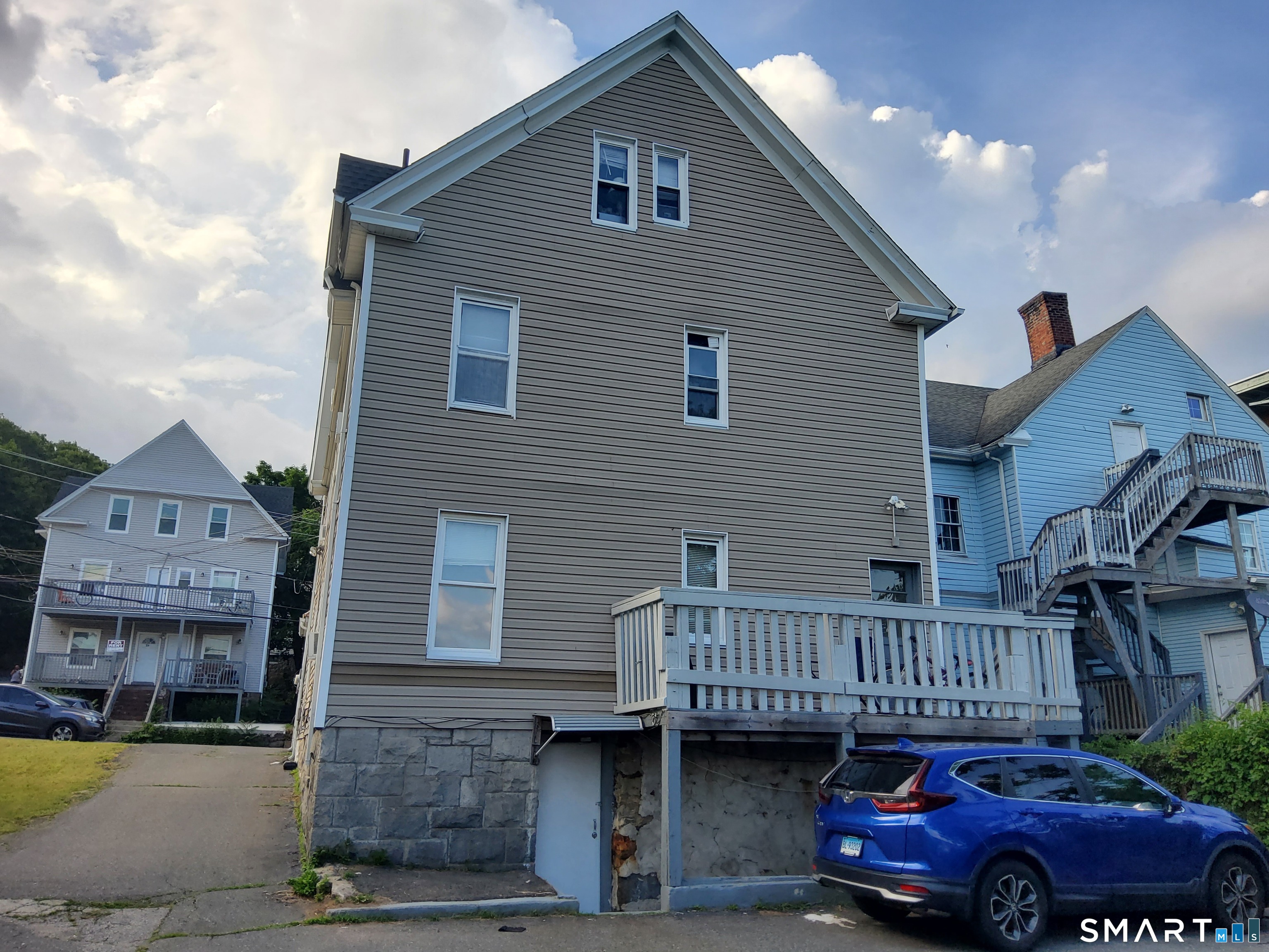 23 Plaza Avenue Waterbury CT 06710