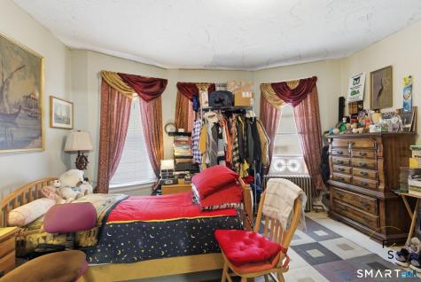 31-33 Standish Street Hartford CT 06114