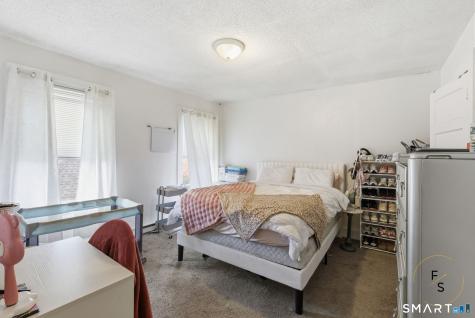 31-33 Standish Street Hartford CT 06114
