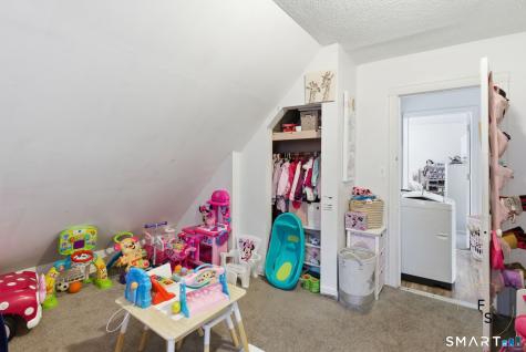 31-33 Standish Street Hartford CT 06114