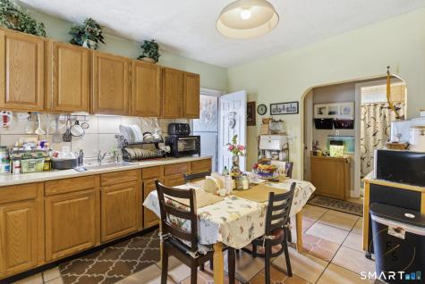 31-33 Standish Street Hartford CT 06114