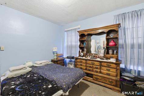 31-33 Standish Street Hartford CT 06114