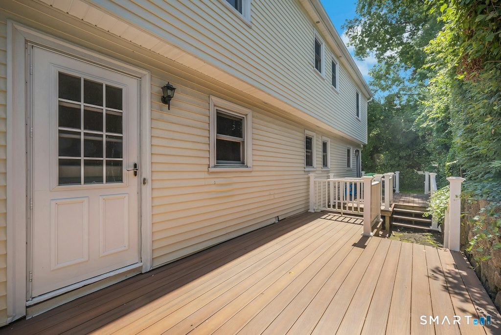 85 Burwood Avenue Stamford CT 06902