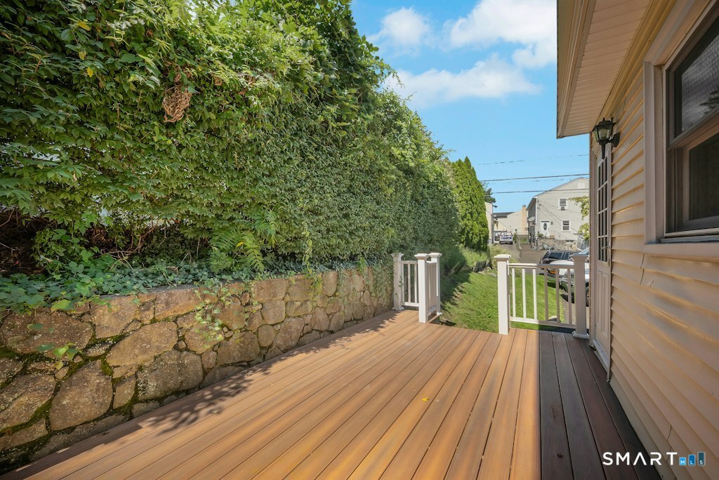 85 Burwood Avenue Stamford CT 06902