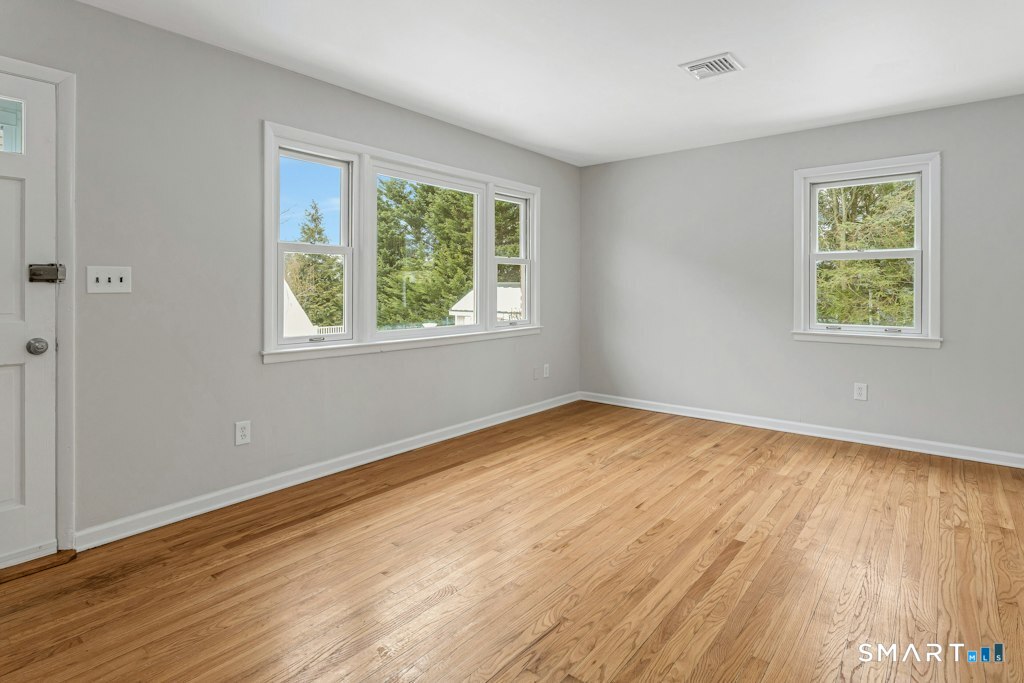85 Burwood Avenue Stamford CT 06902