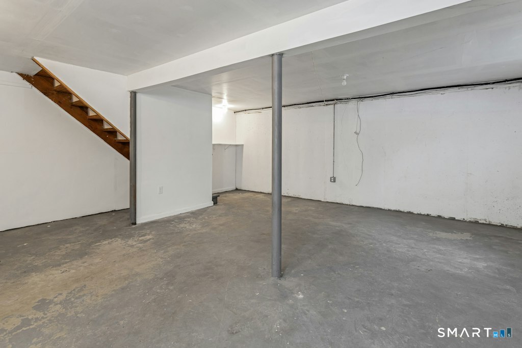 85 Burwood Avenue Stamford CT 06902