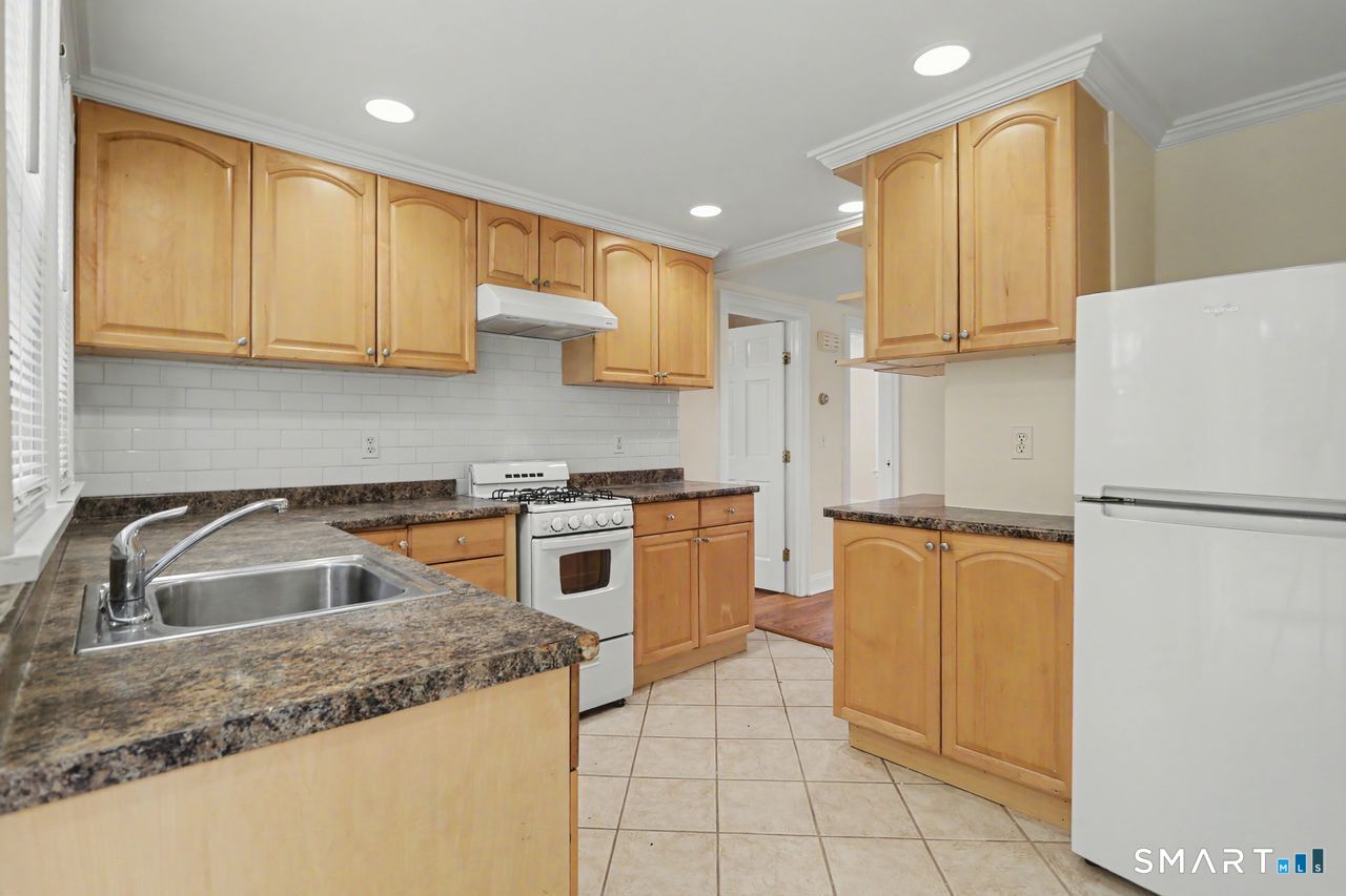 76-78 Suburban Avenue Bridgeport CT 06604