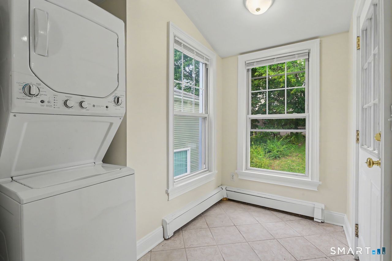 76-78 Suburban Avenue Bridgeport CT 06604
