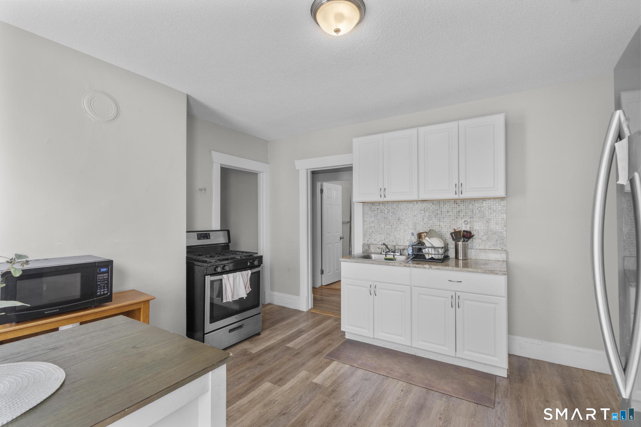 54-56 James Street Hartford CT 06106
