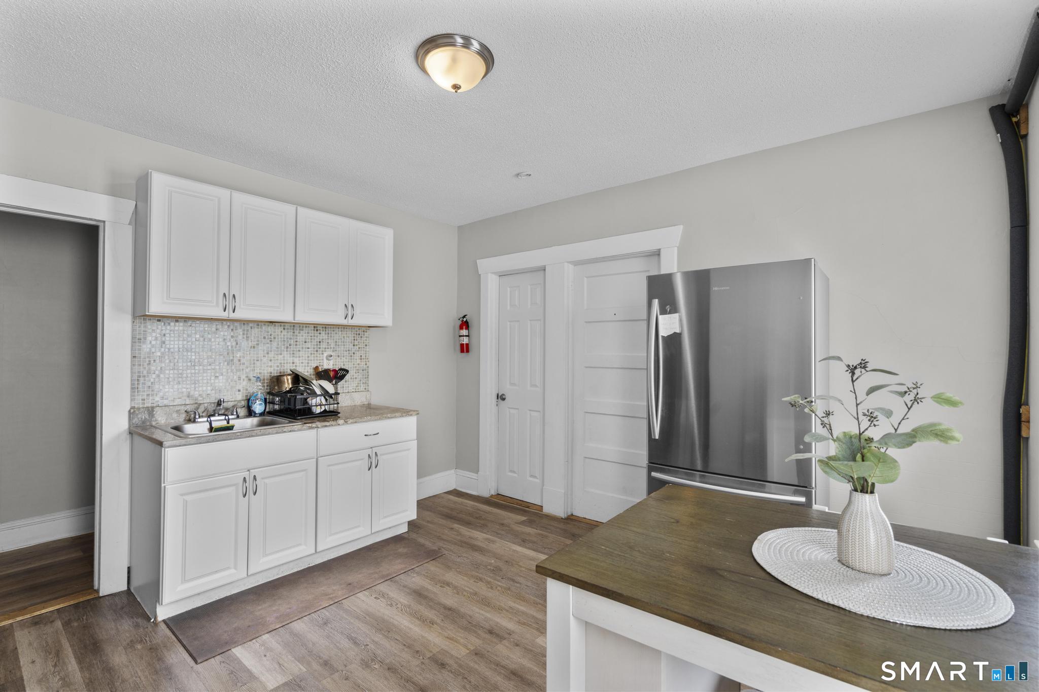 54-56 James Street Hartford CT 06106