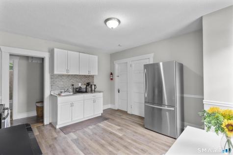 54-56 James Street Hartford CT 06106
