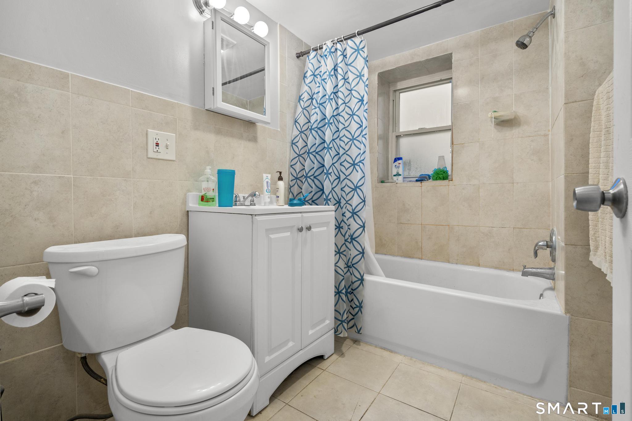 87 Amity Street Hartford CT 06106