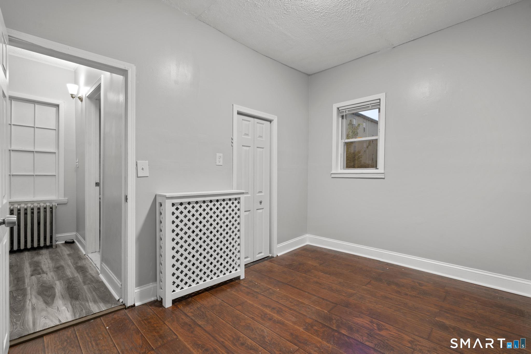 87 Amity Street Hartford CT 06106