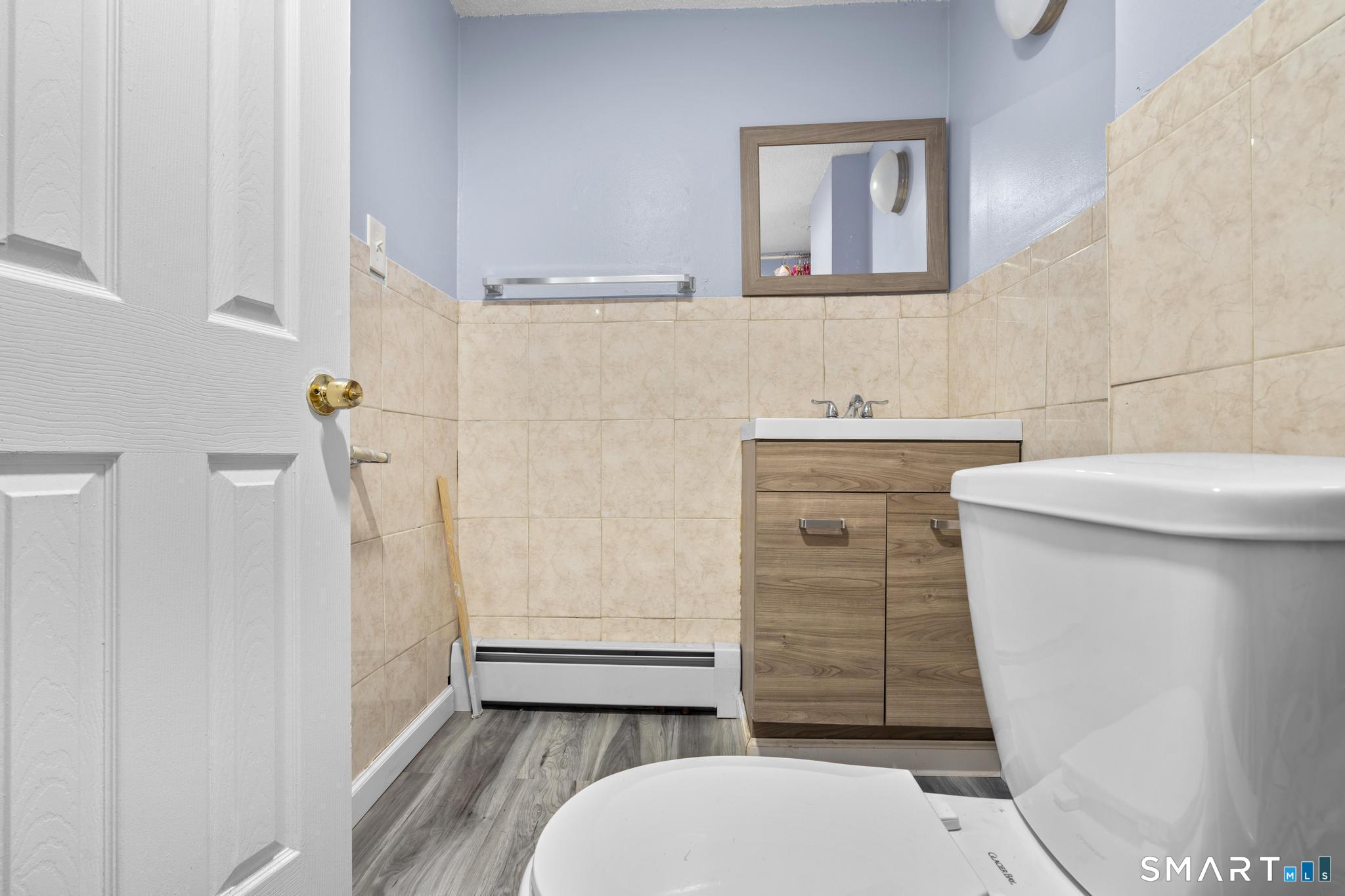 87 Amity Street Hartford CT 06106
