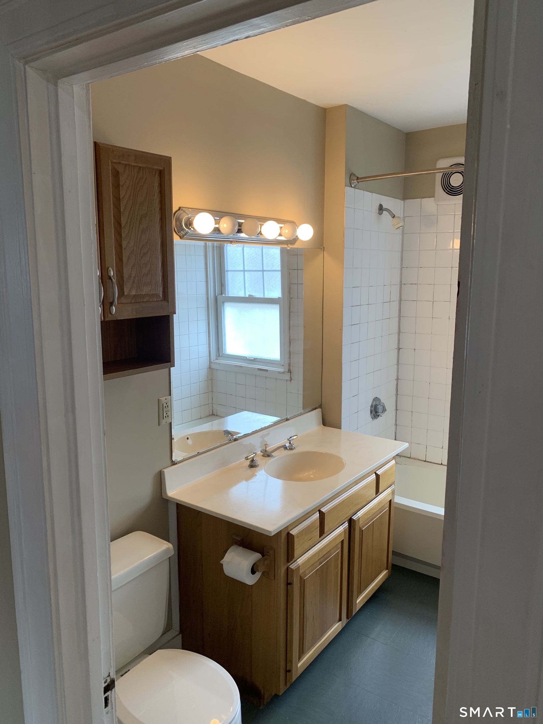 2 Bretton Road West Hartford CT 06119