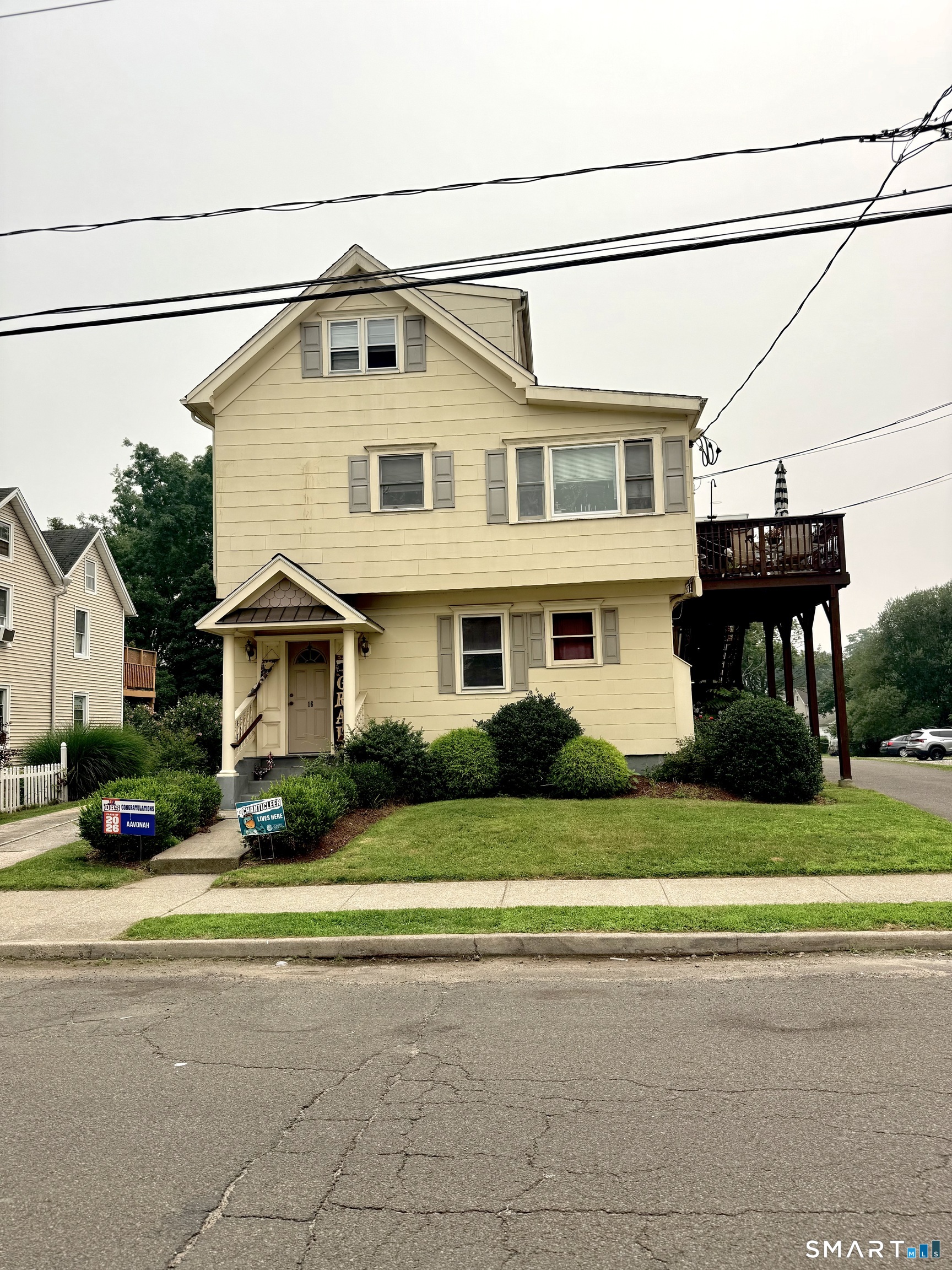 16 Cleveland Street Danbury CT 06810
