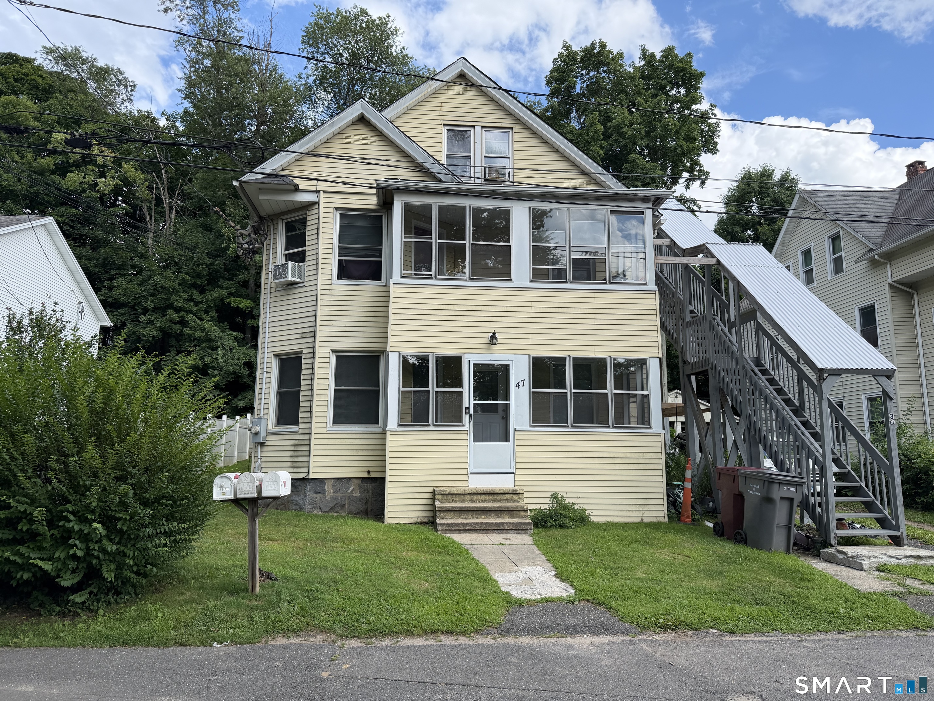 47 Lounsbury Street Naugatuck CT 06770