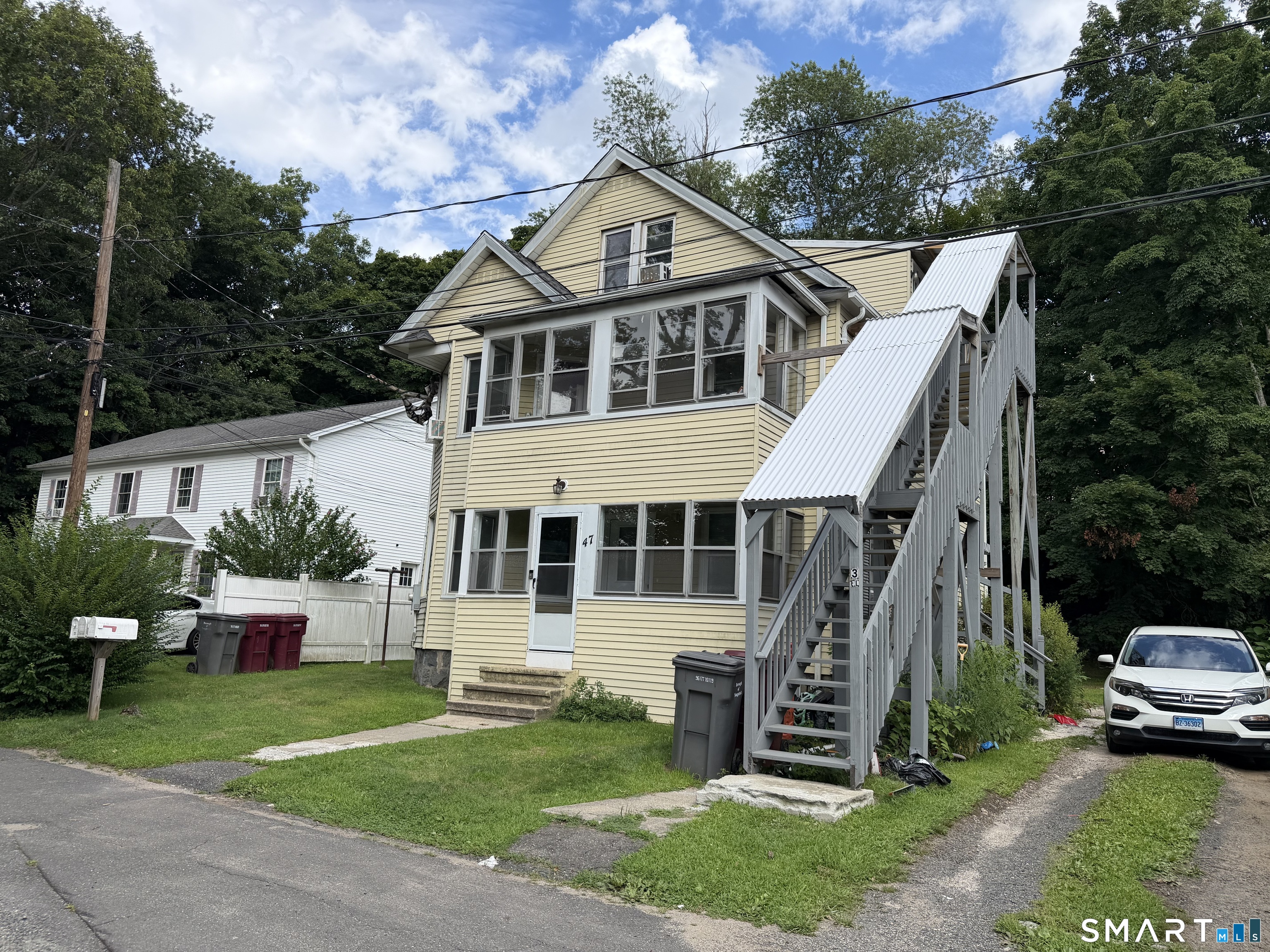 47 Lounsbury Street Naugatuck CT 06770