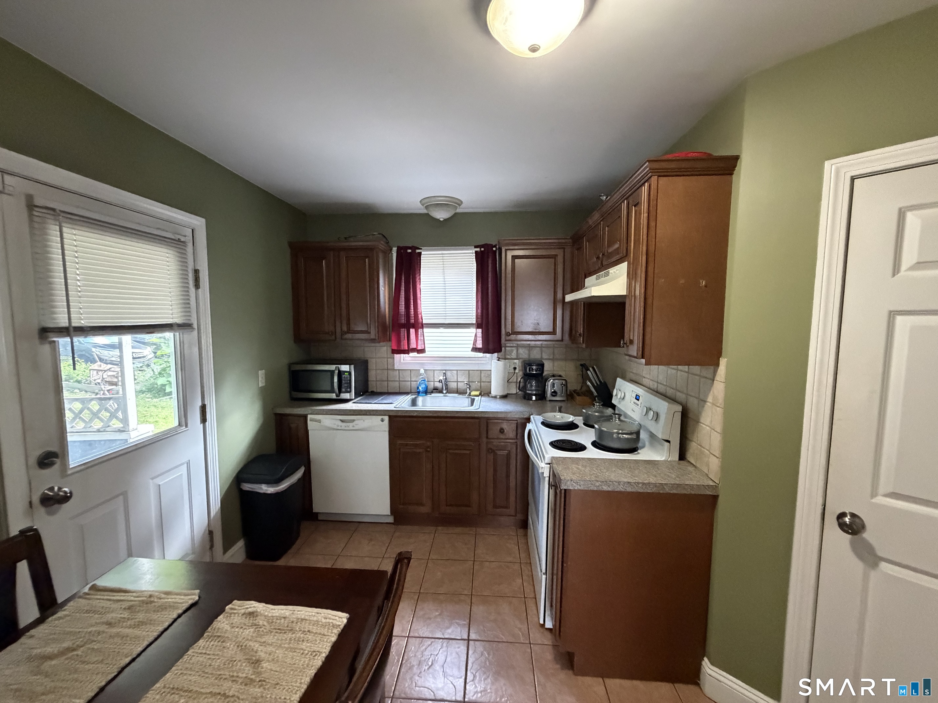 47 Lounsbury Street Naugatuck CT 06770