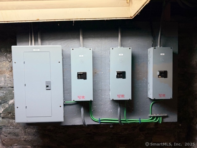 41 Spring Street Windham CT 06226