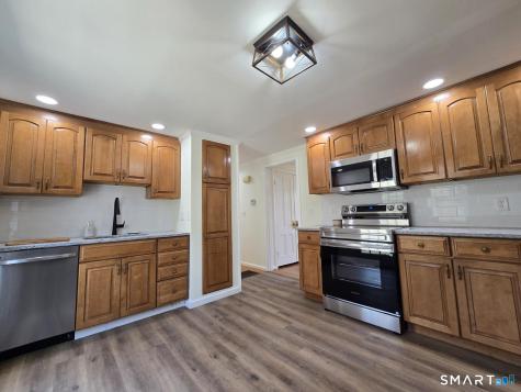 140 Willow Street Cheshire CT 06410