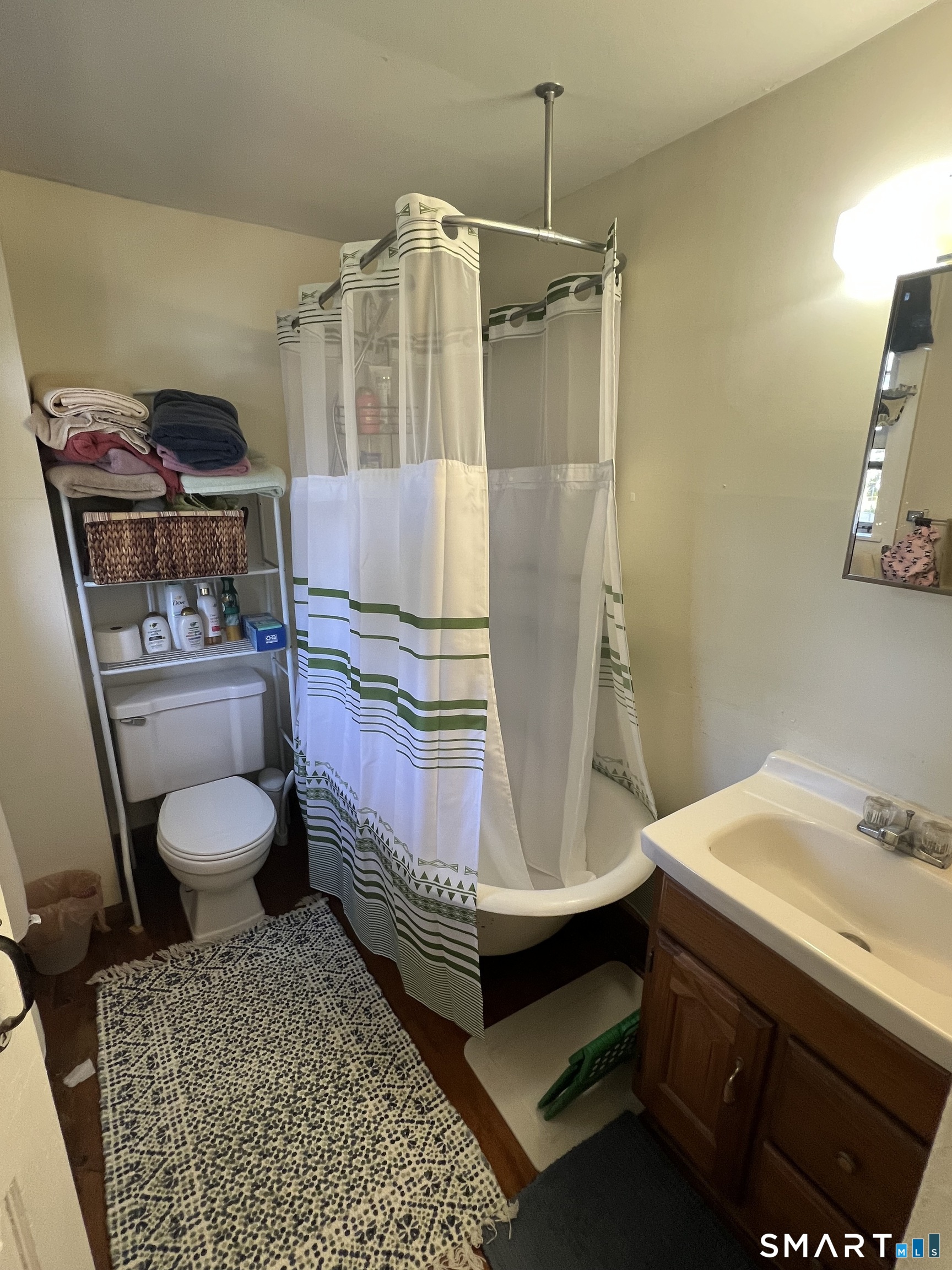 14 New London Road Groton CT 06355