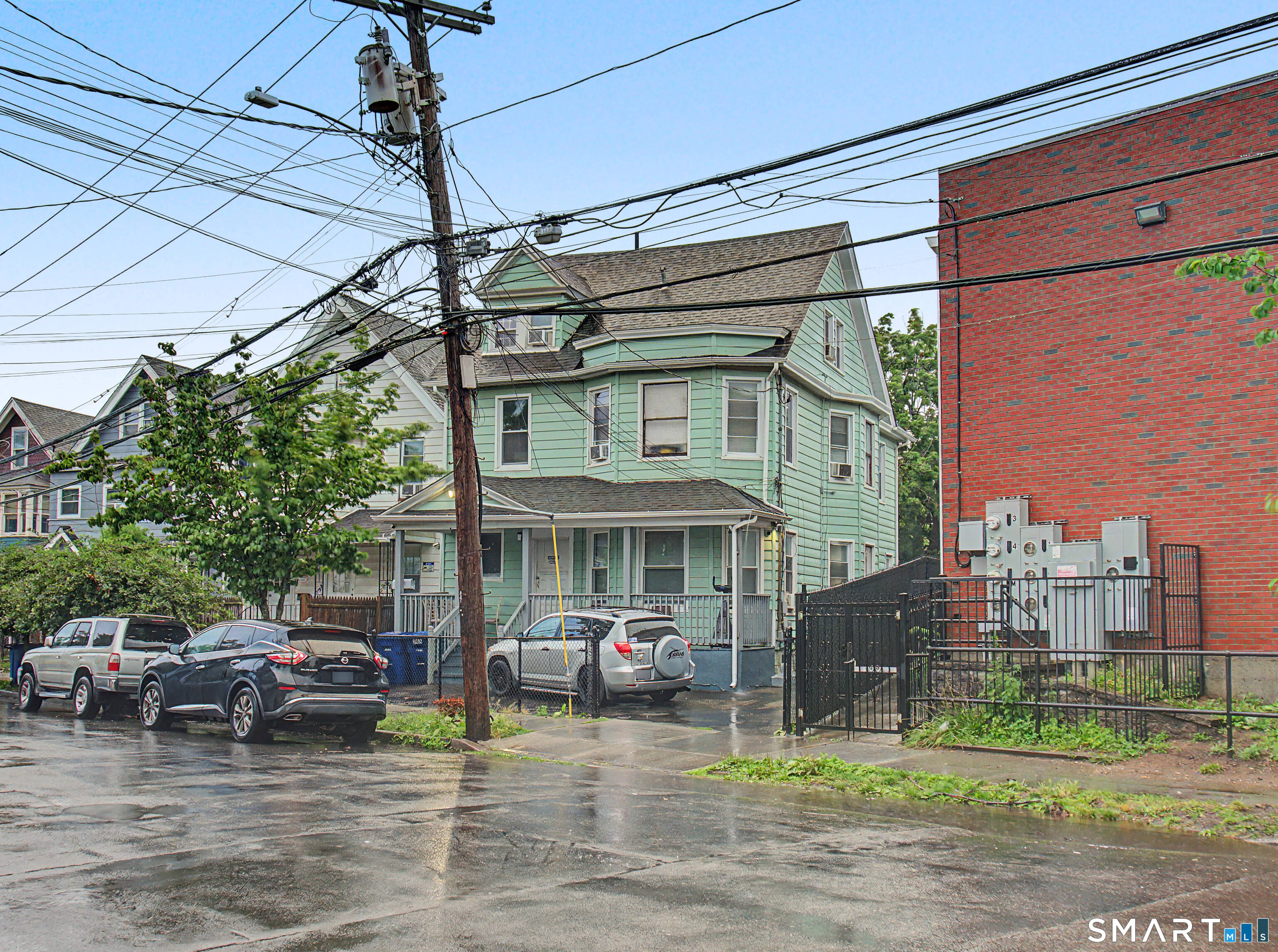 865 Iranistan Avenue Bridgeport CT 06604