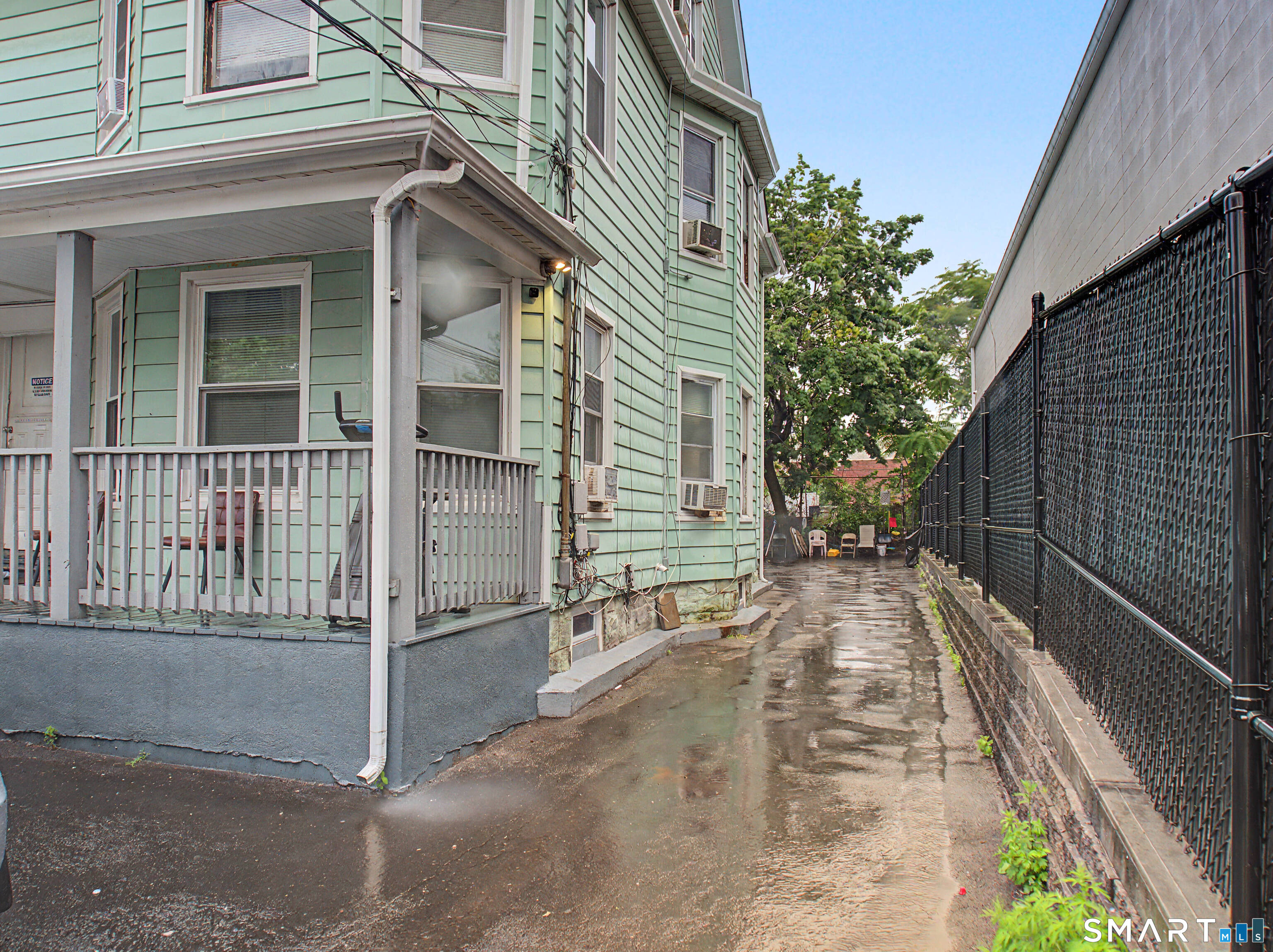 865 Iranistan Avenue Bridgeport CT 06604