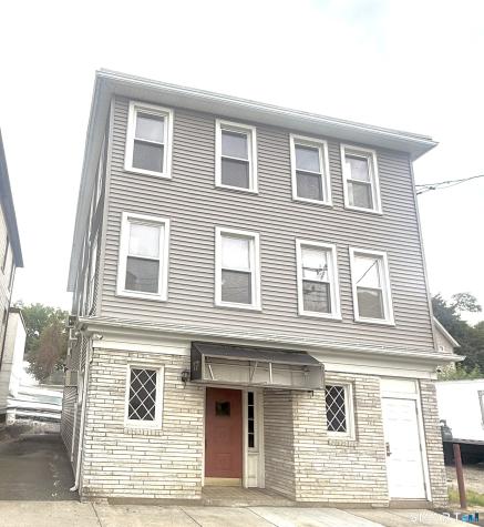 17 Congress Avenue Waterbury CT 06708