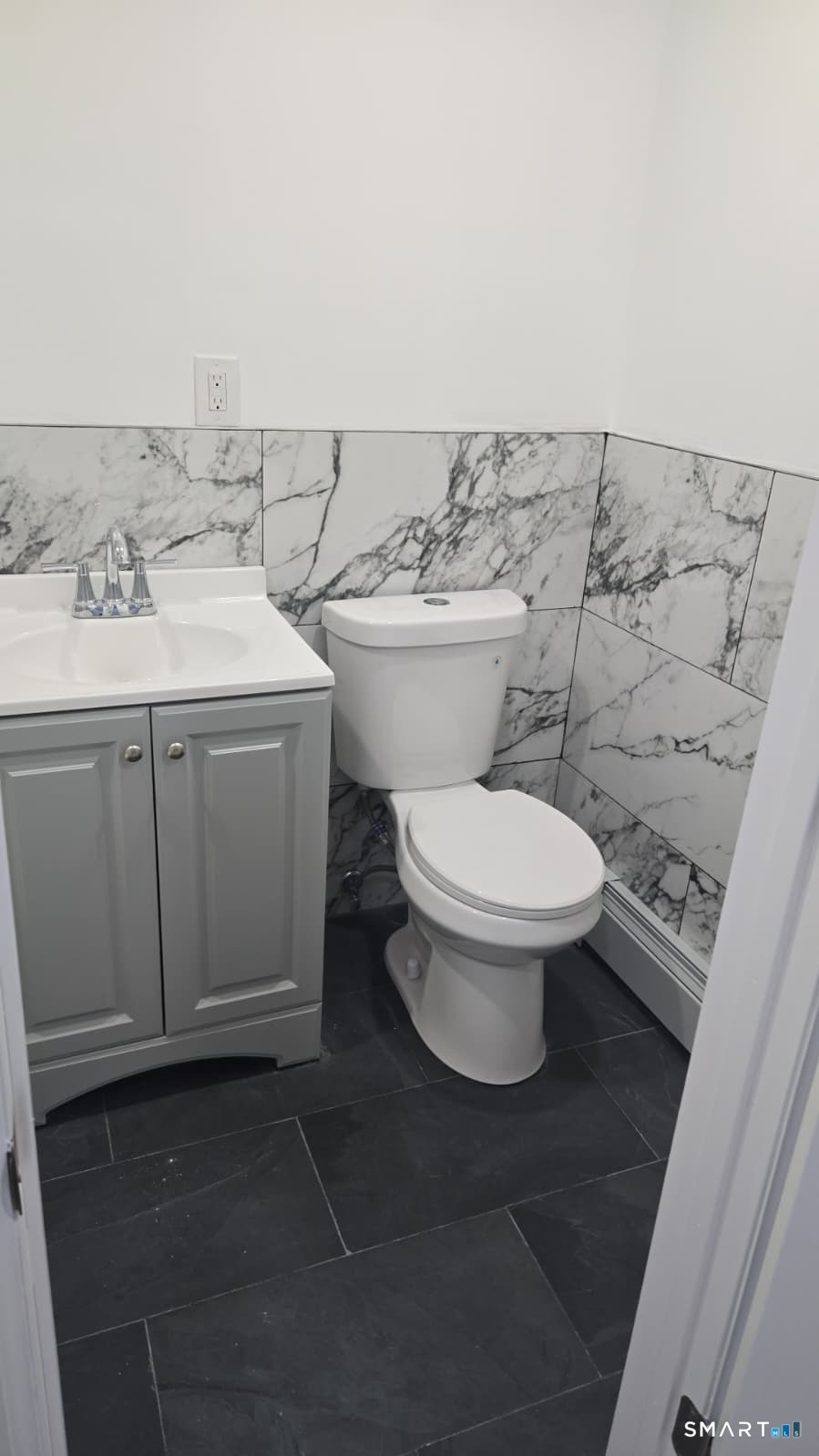 17 Congress Avenue Waterbury CT 06708