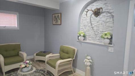 17 Congress Avenue Waterbury CT 06708