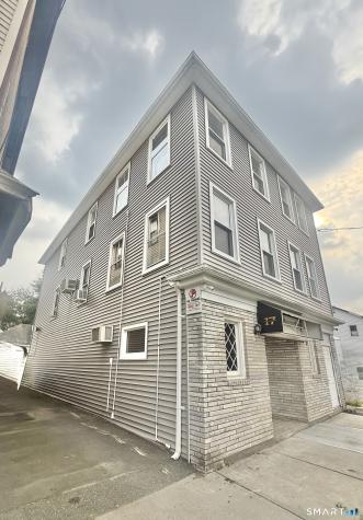 17 Congress Avenue Waterbury CT 06708