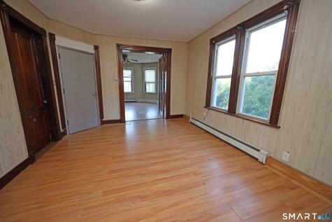 15 Avon Avenue Waterbury CT 06708