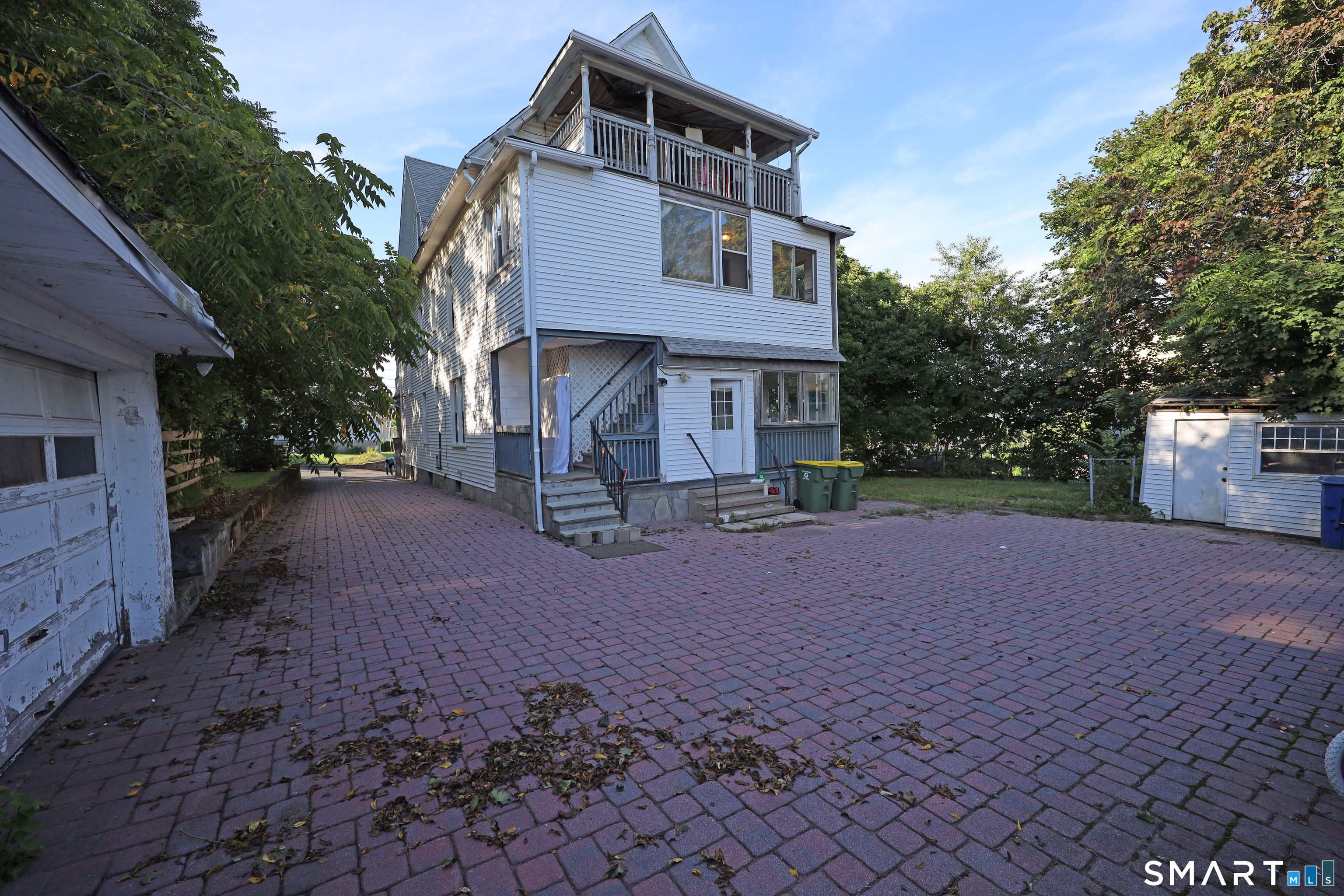 15 Avon Avenue Waterbury CT 06708