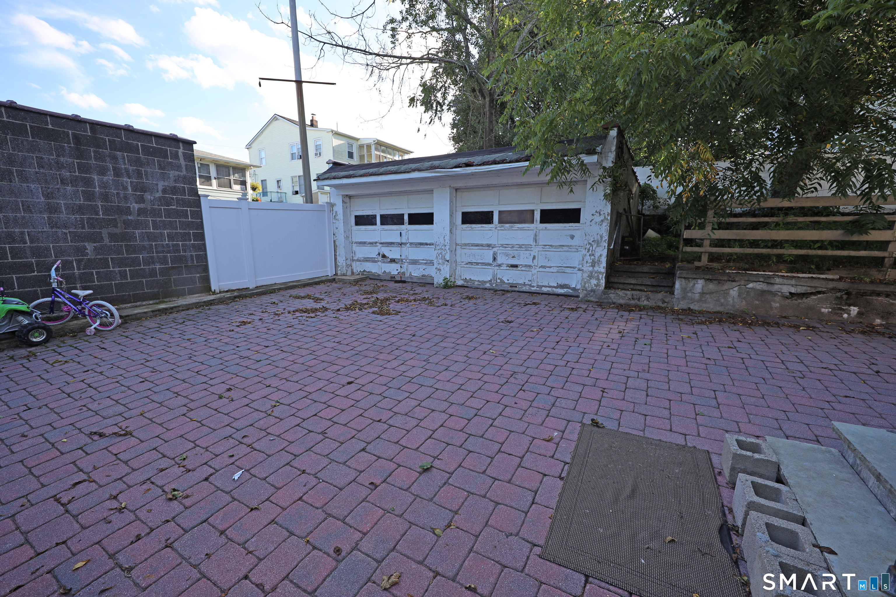 15 Avon Avenue Waterbury CT 06708