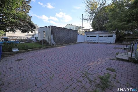 15 Avon Avenue Waterbury CT 06708