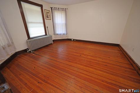 15 Avon Avenue Waterbury CT 06708