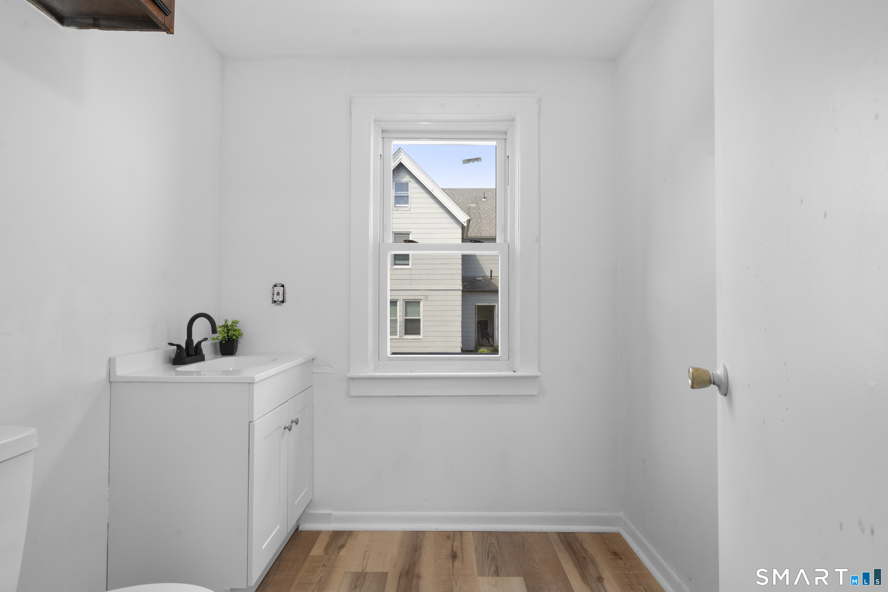 151 Center Street Manchester CT 06040