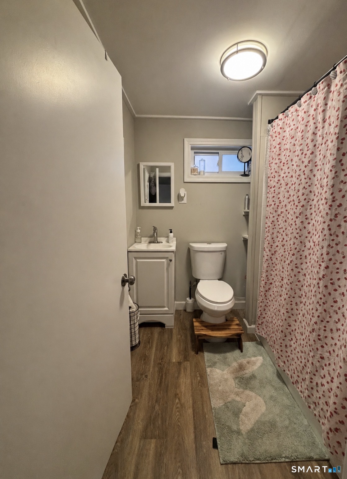 8 Thompson Court Enfield CT 06082