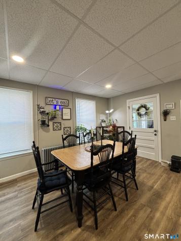 8 Thompson Court Enfield CT 06082