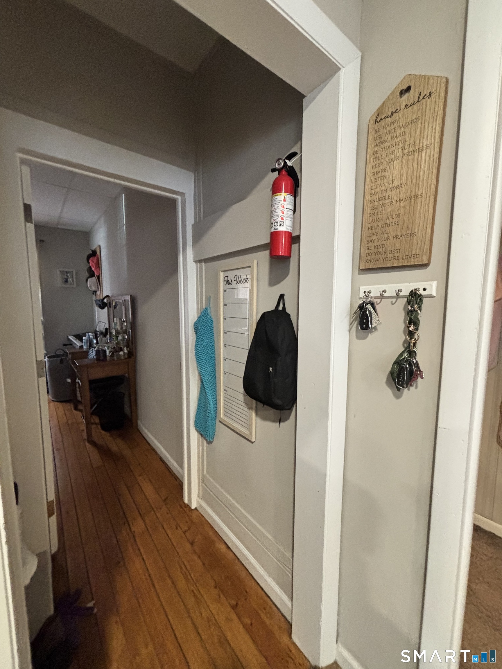 8 Thompson Court Enfield CT 06082