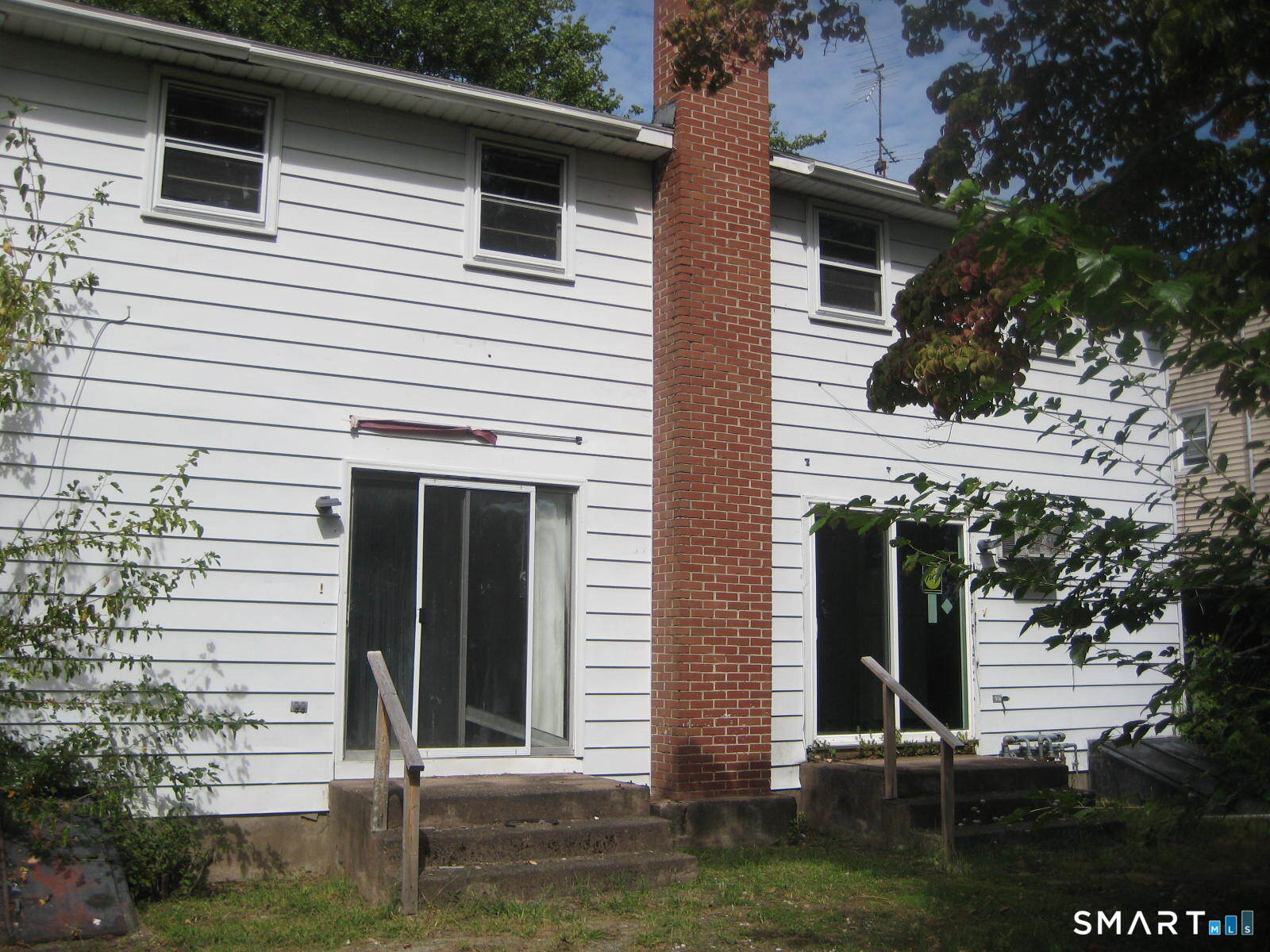 37-39 Graham Road East Hartford CT 06118