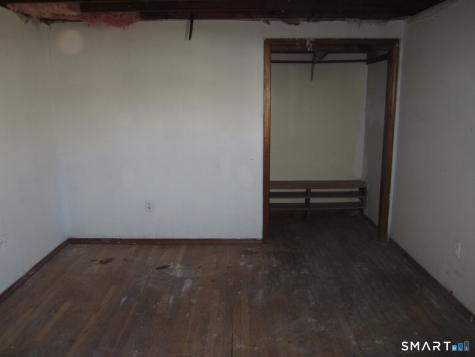 37-39 Graham Road East Hartford CT 06118