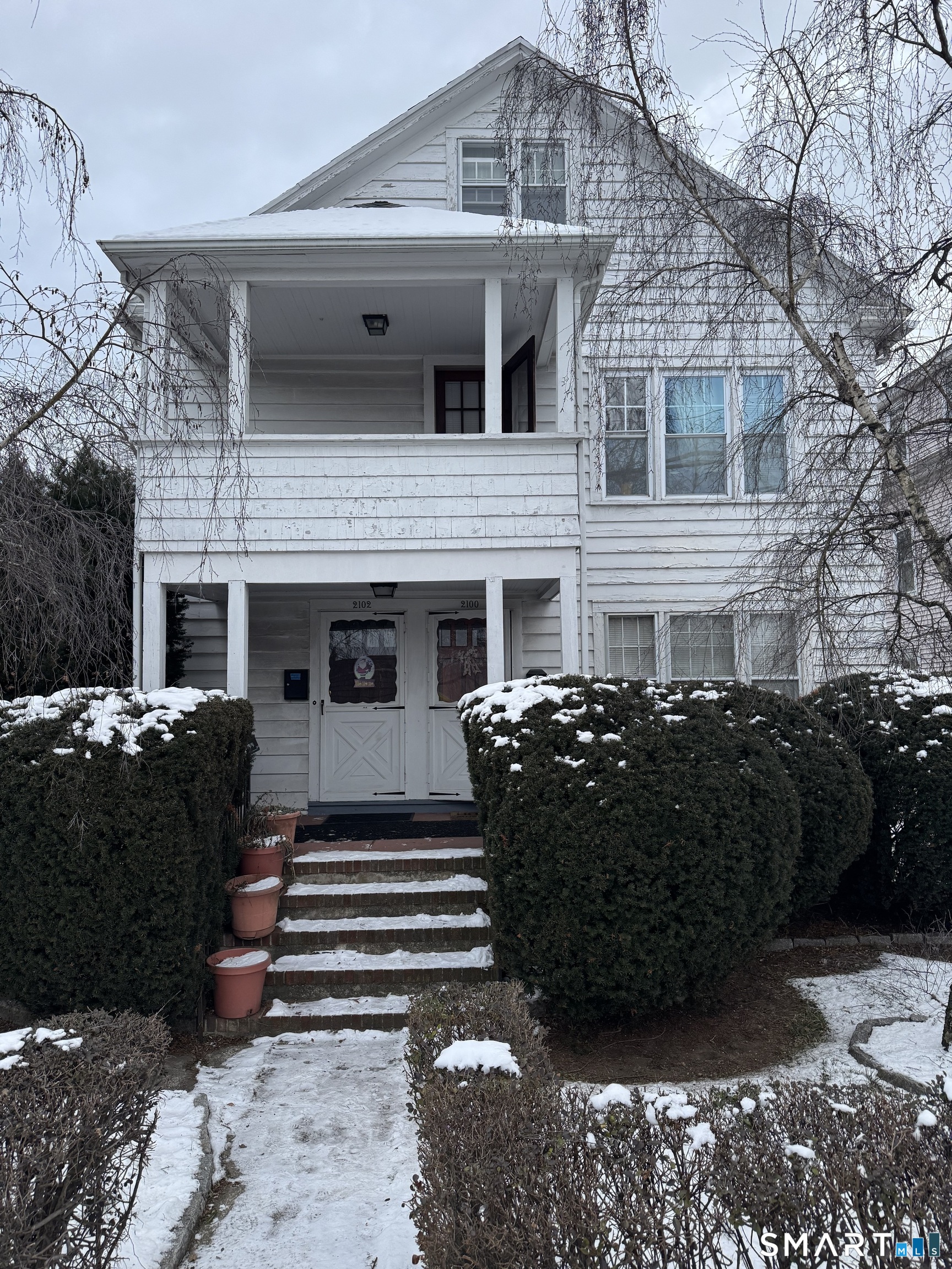 2100-2102 East Main Street Bridgeport CT 06610