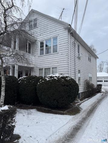 2100-2102 East Main Street Bridgeport CT 06610