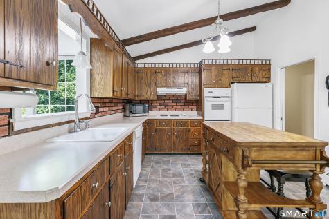 69 Forest Road Monroe CT 06468