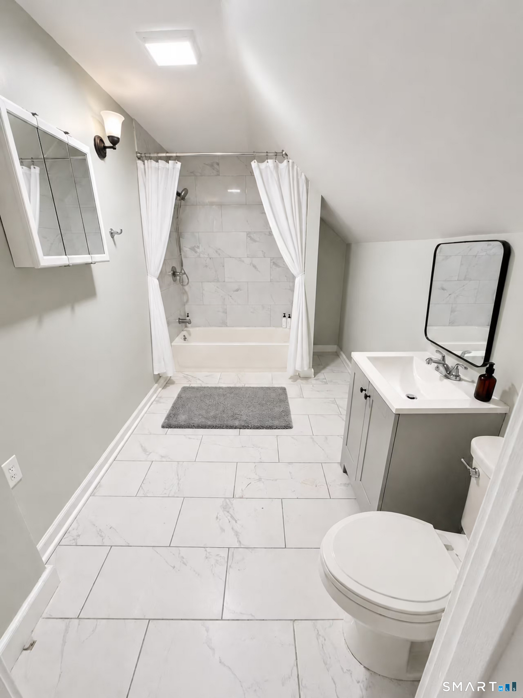 1528 Ella T Grasso Boulevard New Haven CT 06511